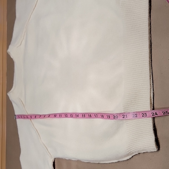 Dazy Size L Cream Colored Sweater with Floral Pattern at Back Neckline, EUC - Picture 9 of 12